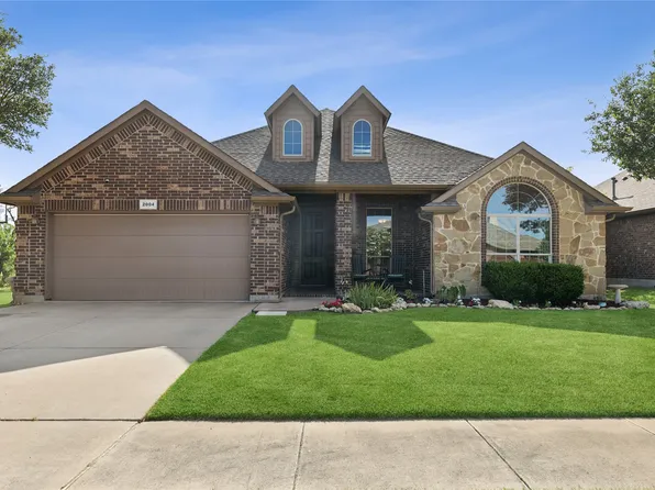 2004 Mountain Hawk Dr, Fort Worth, TX 76177