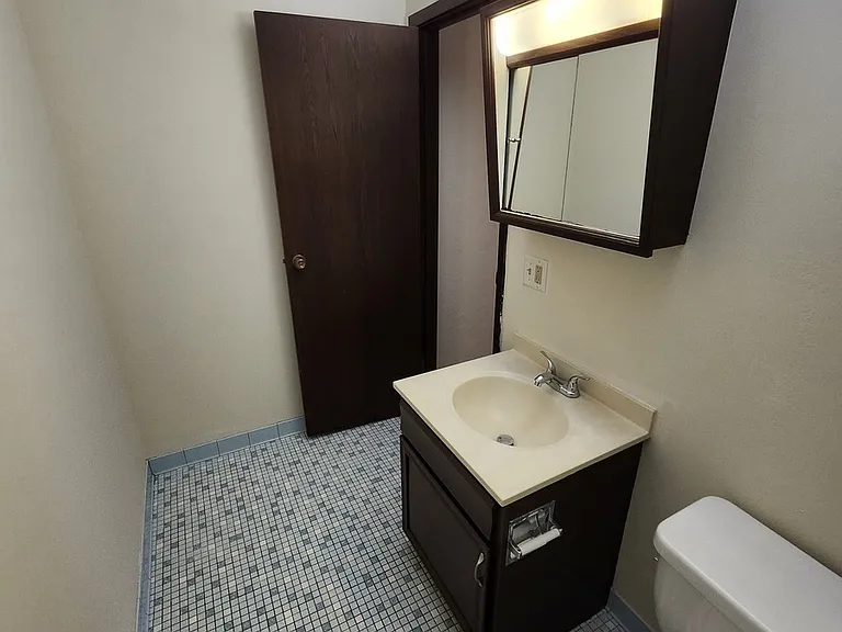 330 2nd Ave S #320 — Photo 8