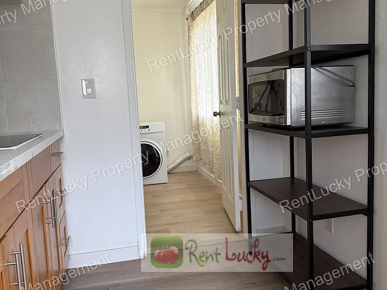 12835 NE 104th St #B — Photo 4