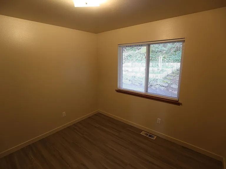 6910 E Crestwood Ct — Photo 12