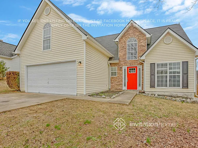 1009 Meadow Glen Cir — Photo 2
