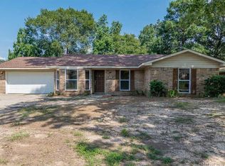 8307 Green Leaf Ln, Shreveport, LA 71108