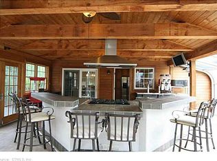 47 Keron Dr, Shelton, CT 06484
