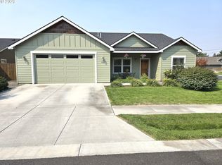 1002 W Olive Ct, Hermiston, OR 97838