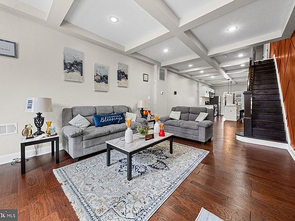 2nd image of 2136 Penrose Ave