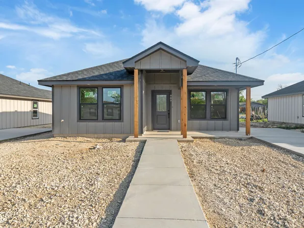 909 W 2nd St, Del Rio, TX 78840