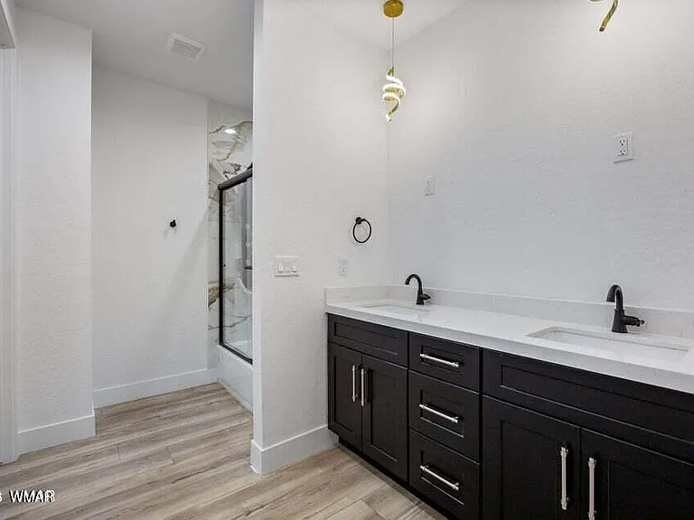 2711 W Villa Loop — Photo 14