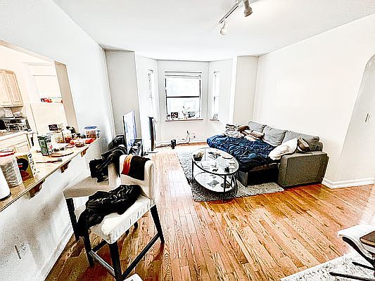 1st image of 715 W 172nd St APT 25
