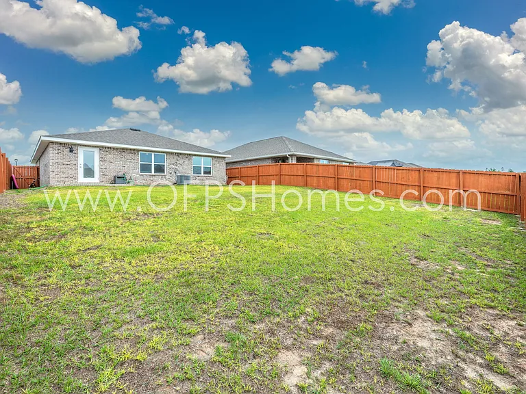 4623 Naval Ct — Photo 5