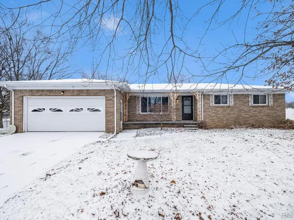 8141 Linden Rd, Swartz Creek, MI 48473