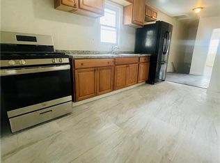 10644 150th St FLOOR 2, Jamaica, NY 11435