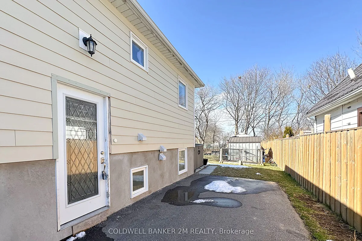 Building Photo - 230 Annis St #2