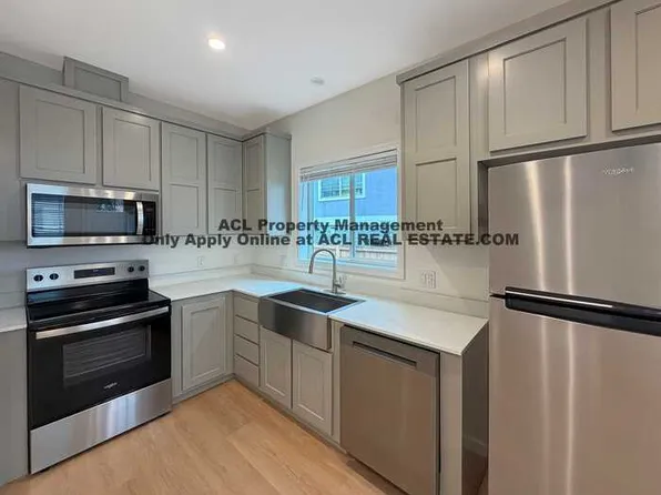 1325 Russell Way #1325, Hayward, CA 94541