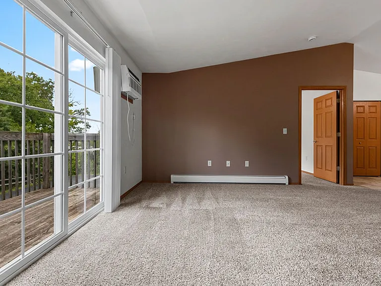 228 Baker Blvd — Photo 10