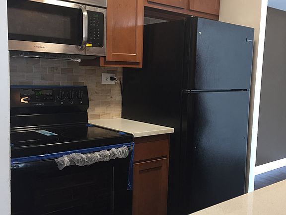2nd image of 420 S Kenilworth Ave APT 3