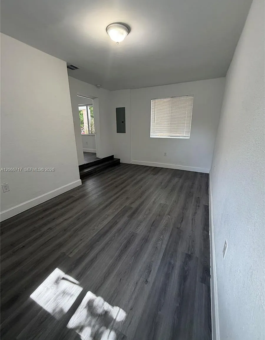 Lawrence Estates Land Cos — Photo 4