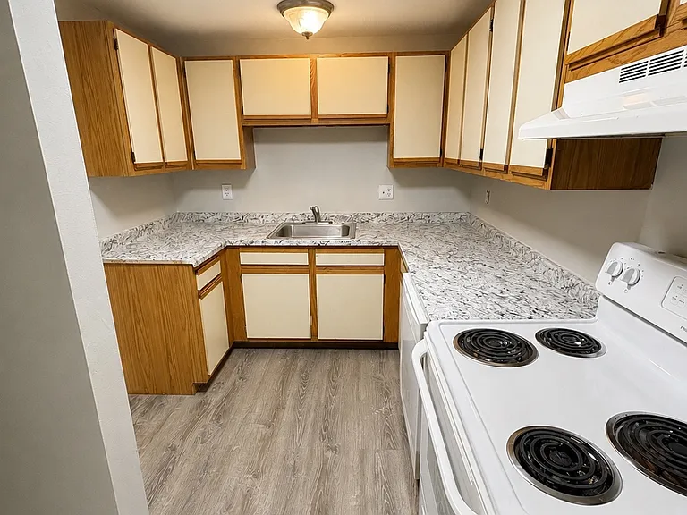 10 Agney Ave #2D — Photo 3