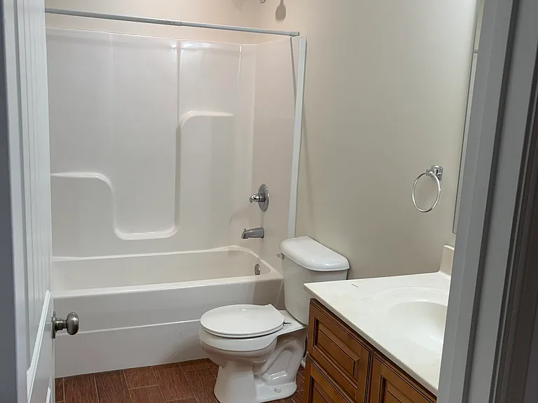 523 Ashbrook Pl — Photo 6