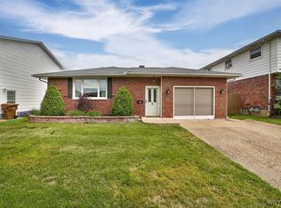 133 Dartwood Dr, Cheektowaga, NY