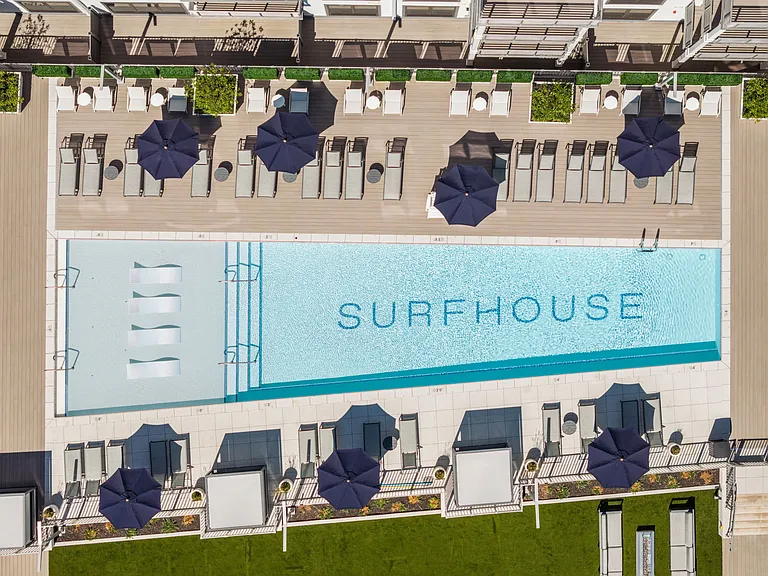 Surfhouse Asbury Park — Photo 20