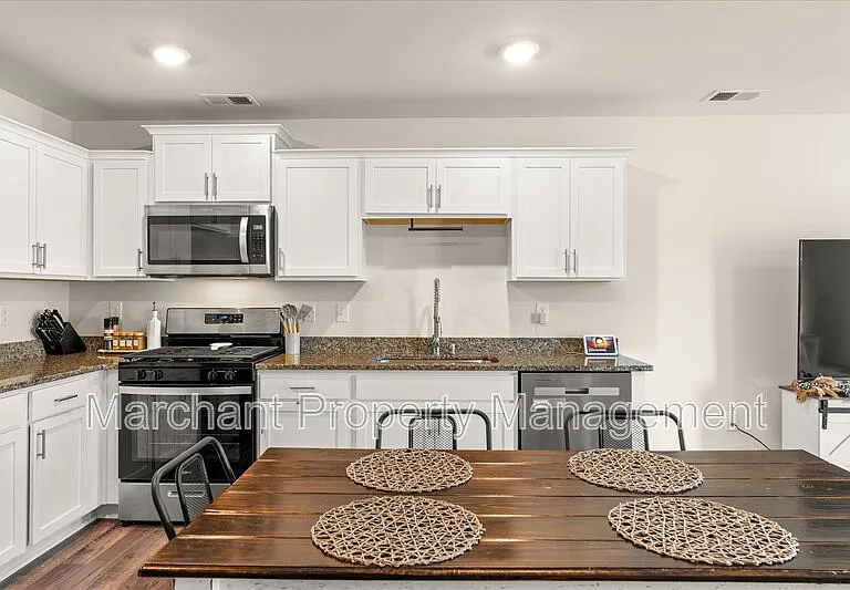 107 Mable Leaf Ln — Photo 11