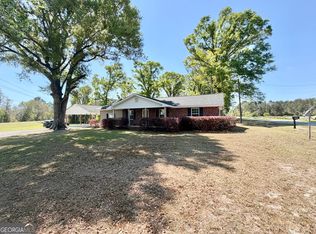 1242 Broxton Hwy, Hazlehurst, GA 31539