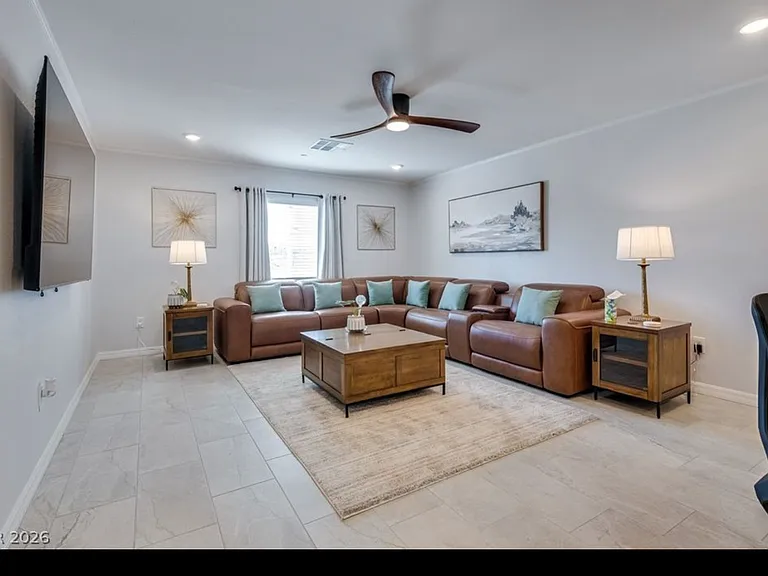 9493 Sky Pointe Dr — Photo 10