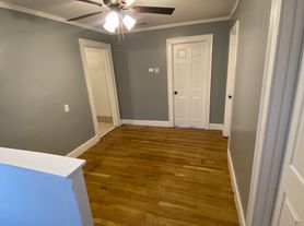 89 North Dr, Wyandotte, MI