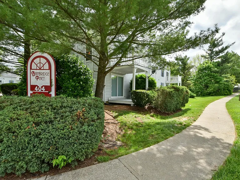 404 Bainbridge Ct #A2 — Photo 27