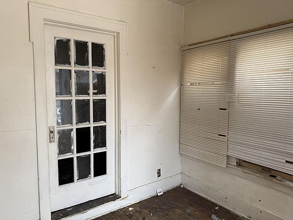 4th image of 3528 N 15th STREET