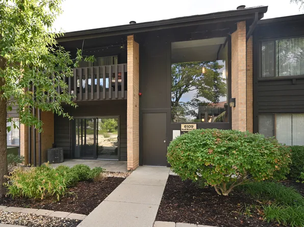 6109 Knoll Wood Rd APT 101, Willowbrook, IL 60527