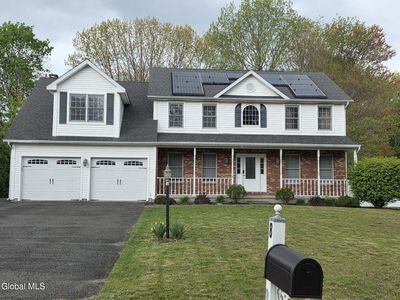8 Spruce Street, Clifton Park, NY, 12065