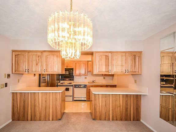 3rd image of 720 E Elva St APT 6