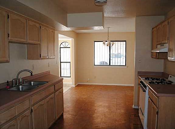 5th image of 11651 Clear Lake Way
