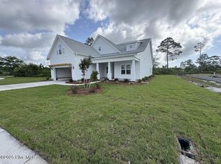 34 N Flicker Meadows Ct, Hampstead, NC 28443