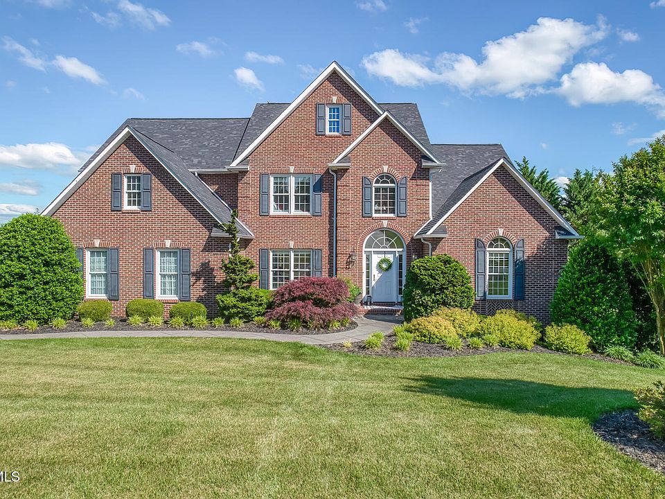 1st image of 151 Laurel Ridge Dr