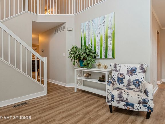 4th image of 1143 Lakewood Cir