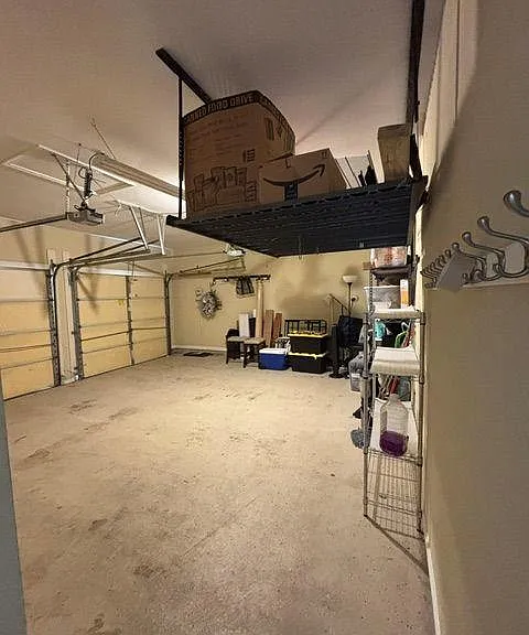 8002 Allerton Ln — Photo 15