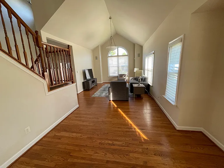 2706 Hillsdale Rd — Photo 10