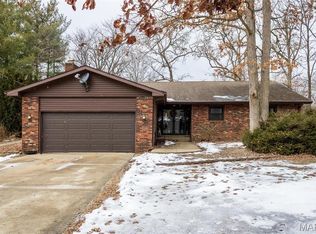 3 Echo Ln, Centralia, IL 62801