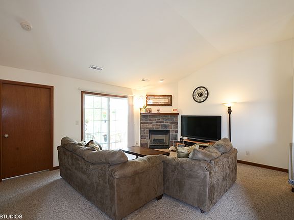 2nd image of W197N17060 Stonewall Dr