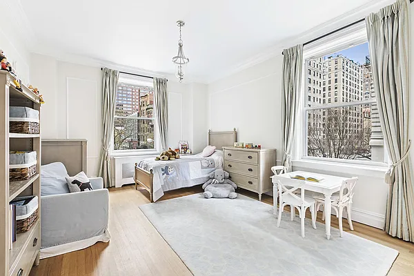 Sold by Compass | media 7