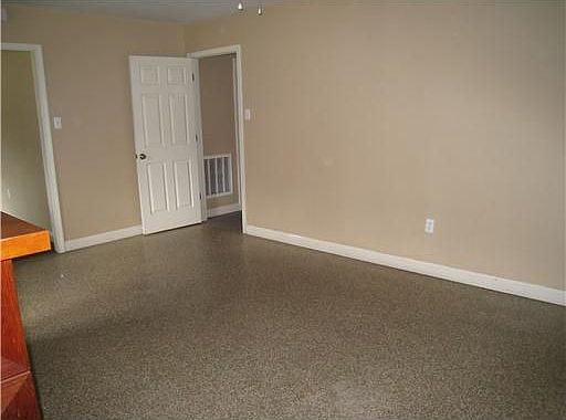 4th image of 955 Helios Ave