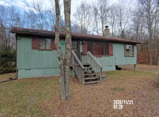 2149 Sheshequin Dr, Pocono Lake, PA 18347