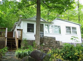 45 Indian Trl N, Greenwood Lake, NY 10925