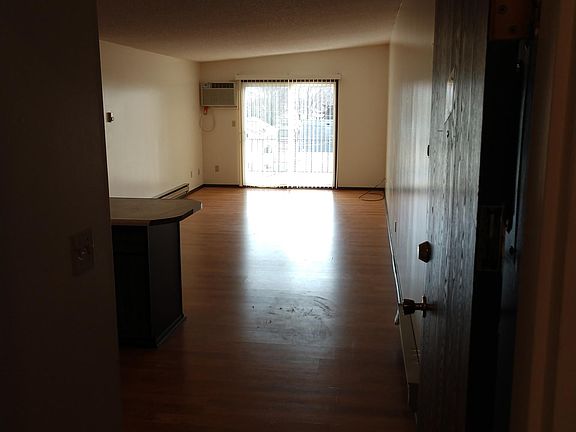 4th image of 701 W Maple Ave APT 13