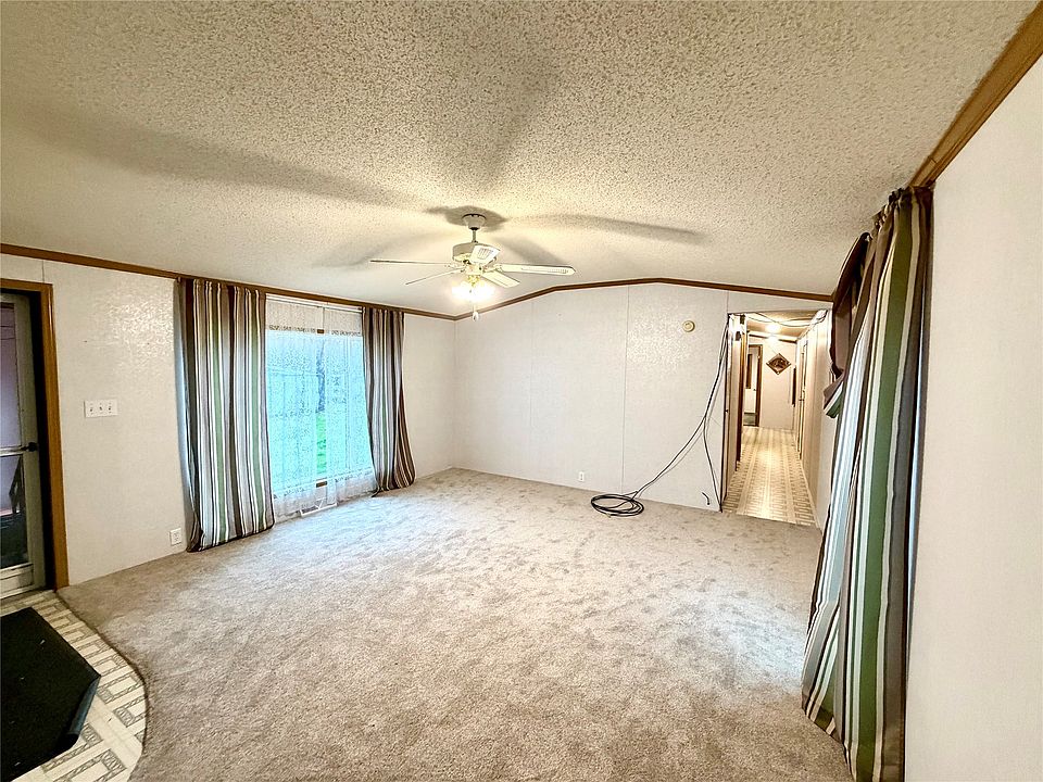 7th image of 720 2nd St