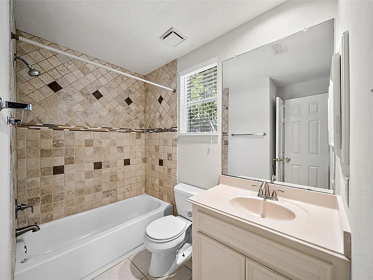 1711 S Medio River Cir — Photo 16