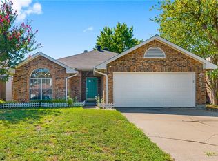 543 Wexford Dr, Grand Prairie, TX 75052