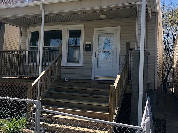 2nd image of 6132 S Hermitage Ave